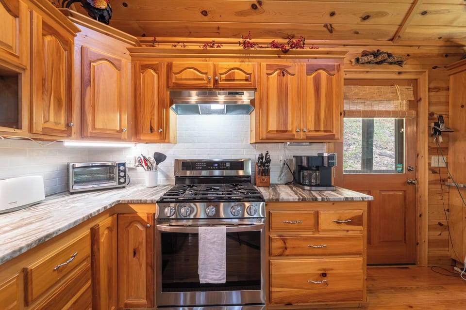 "Place was beautiful indoors and out. Perfect place for a getaway." -Dylan