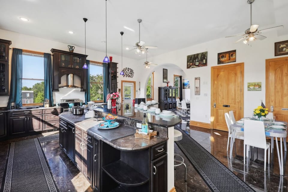 Villa, Multiple Bedrooms | Dining
