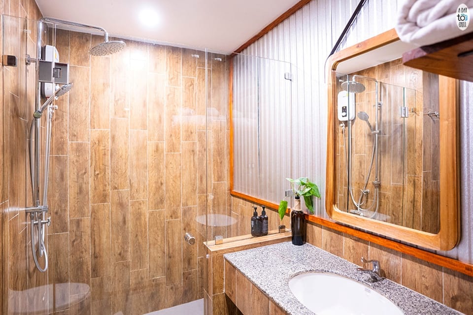 Dugong Family (2nd floor) | Bathroom | Shower, rainfall showerhead, free toiletries, hair dryer