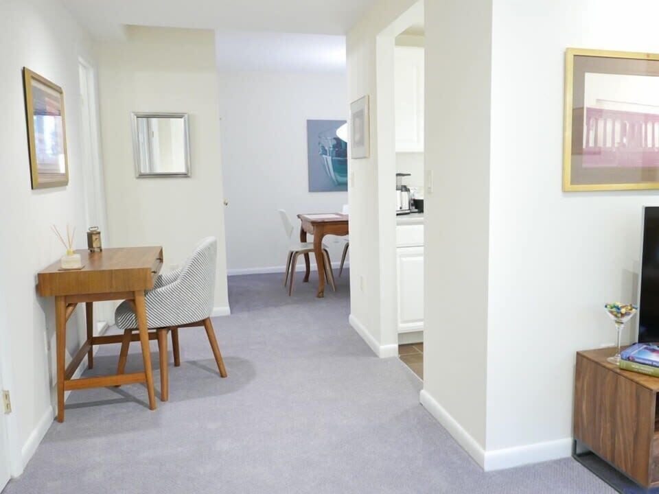 Laptop Friendly Workspace / open floor plan 