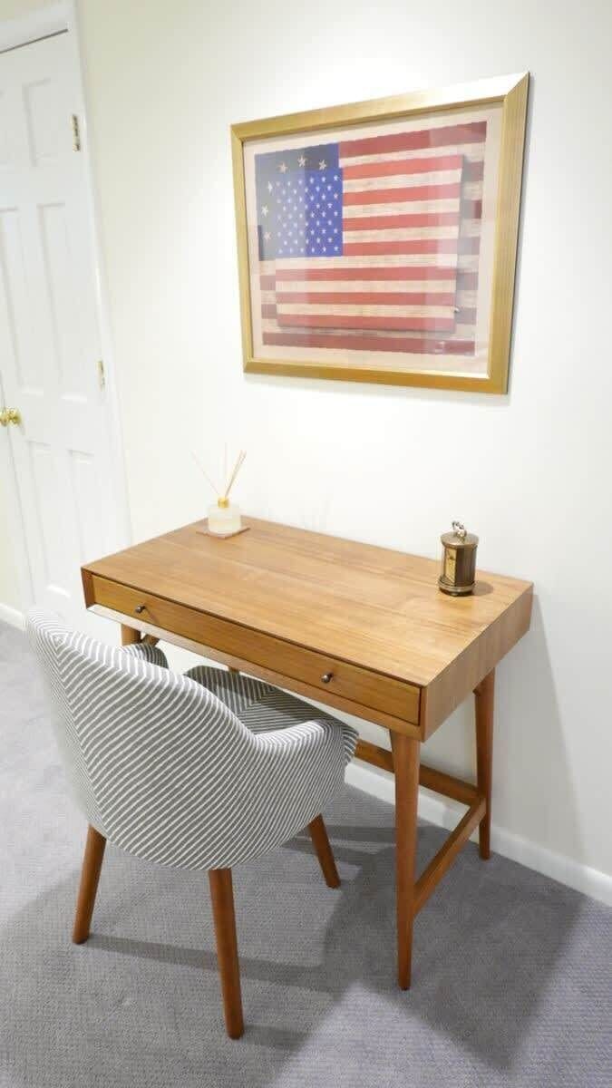 Laptop Friendly Workspace 