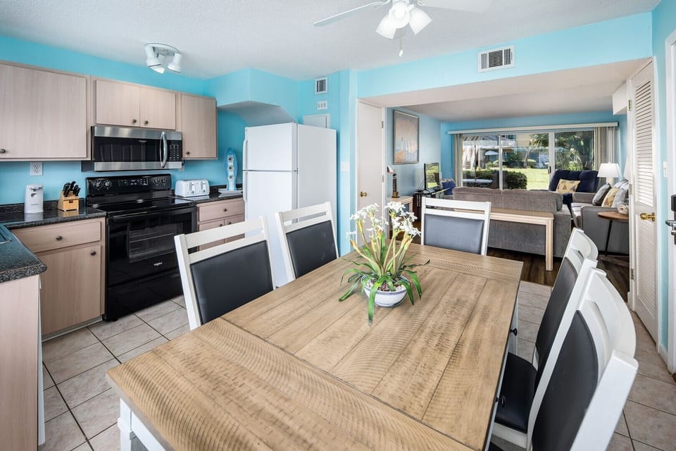Dining Room and Kitchen