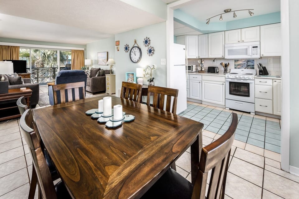 Dining Room and Kitchen