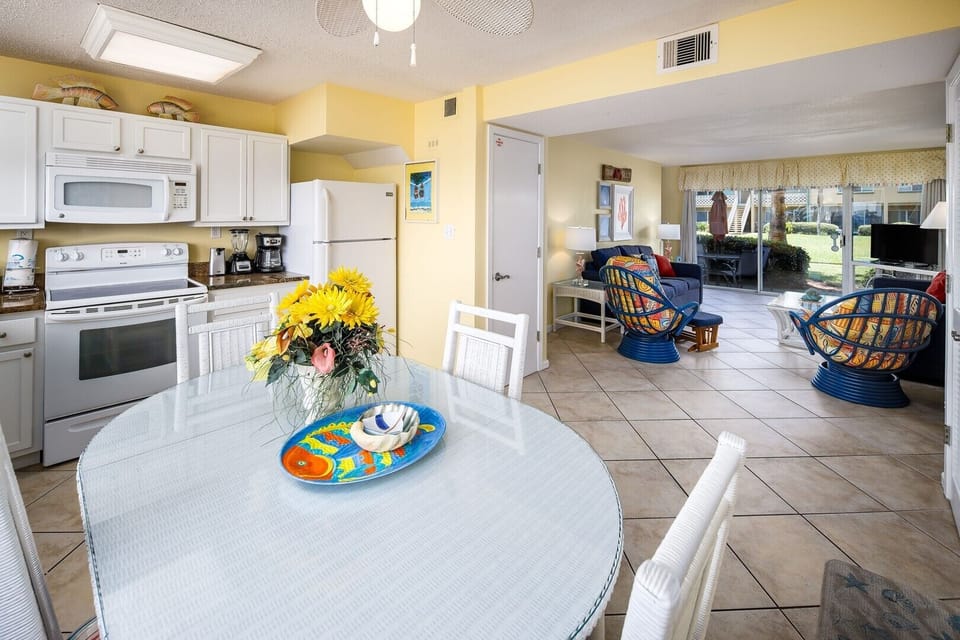 Dining Room and Kitchen