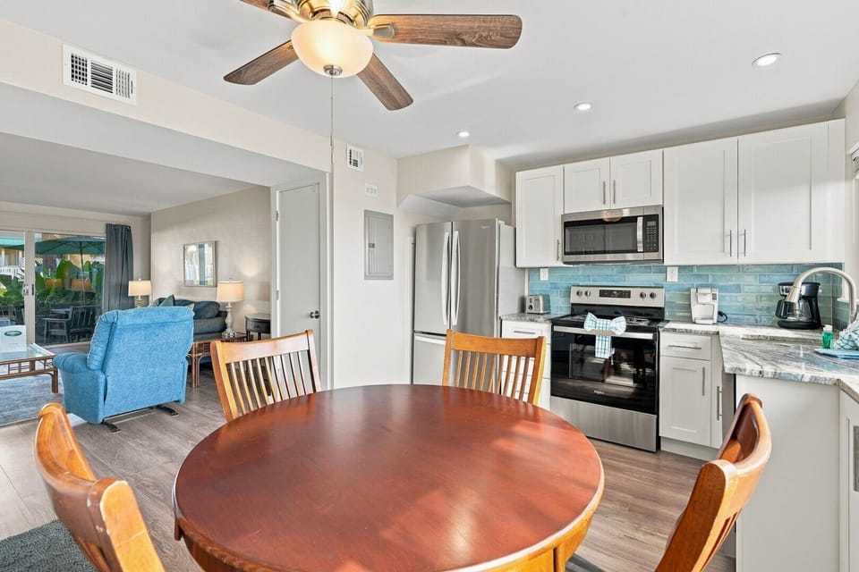 Dining Room and Kitchen