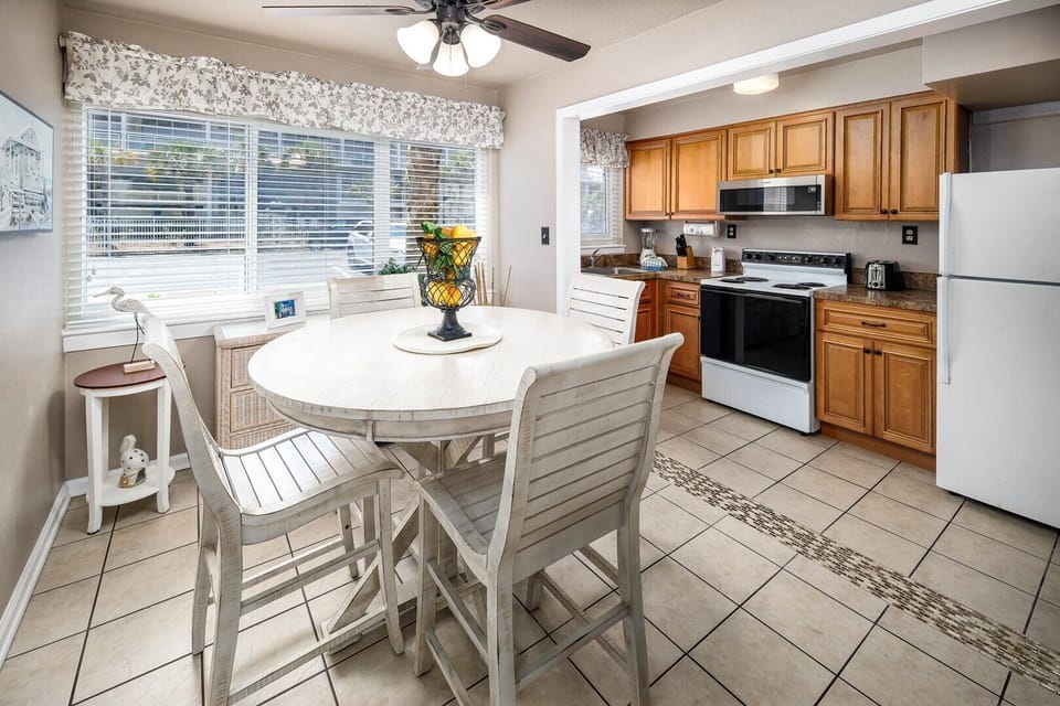 Dining Room and Kitchen