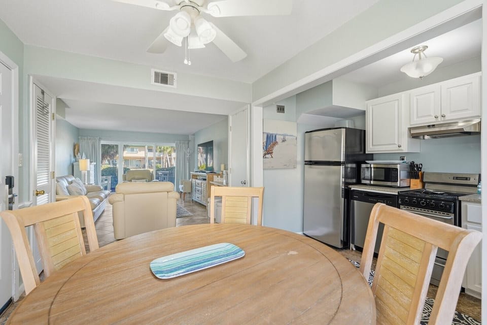 Dining Room and Kitchen