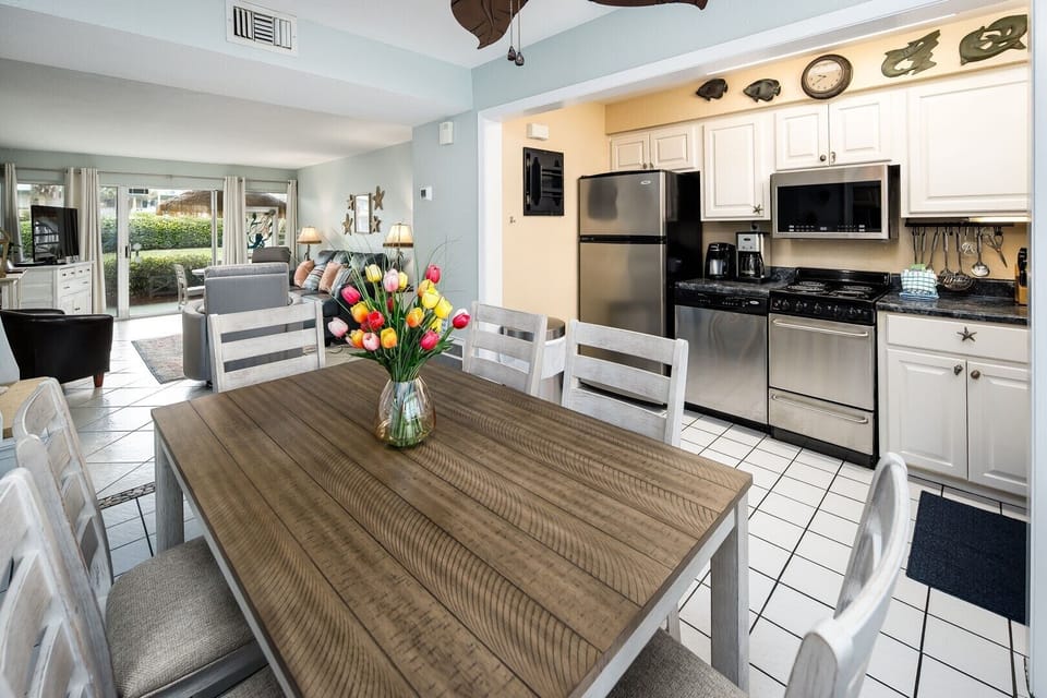 Dining Room and Kitchen