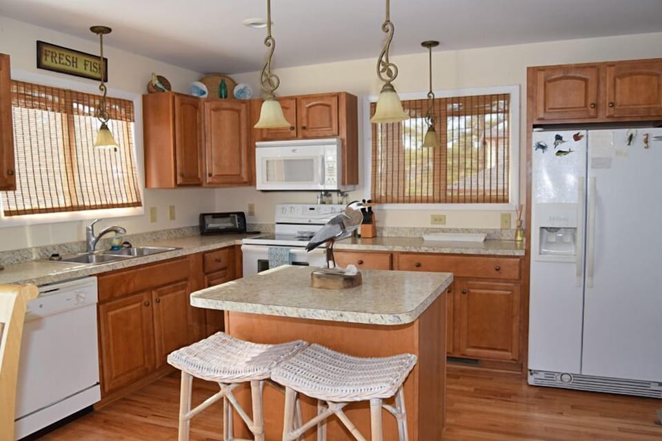 Fully equipped kitchen