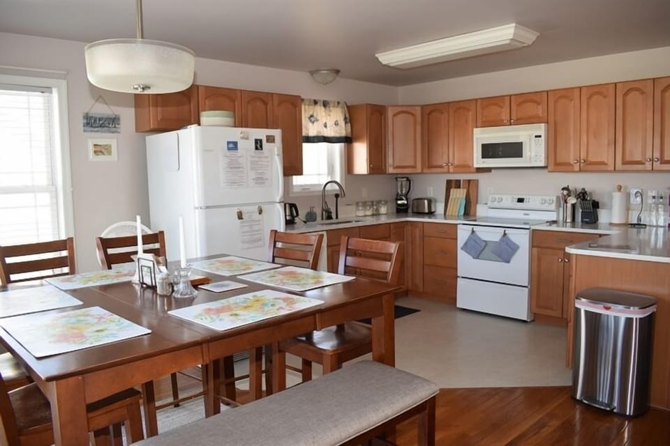 Dining and Kitchen