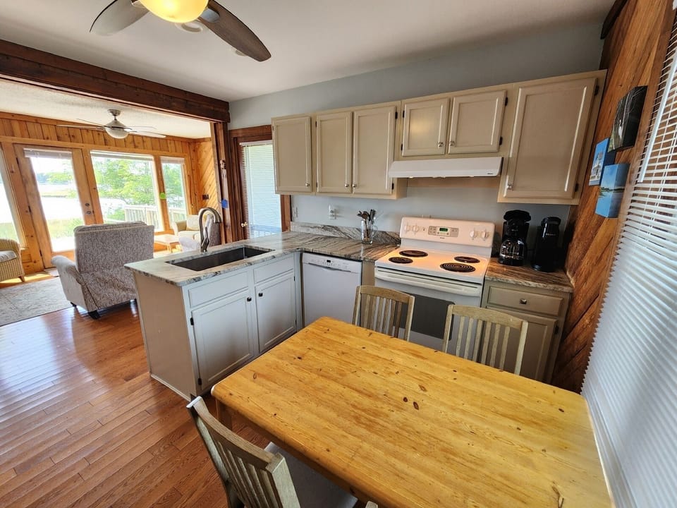 Updated Eat-In Kitchen Perfect for Gathering