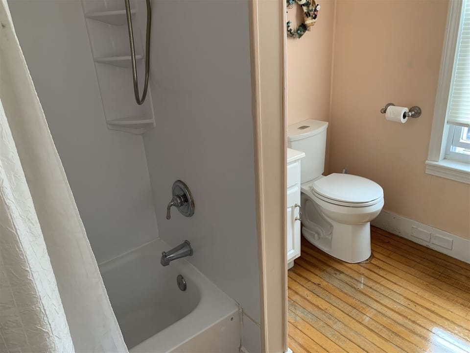 Downstairs Full Bath with Tub