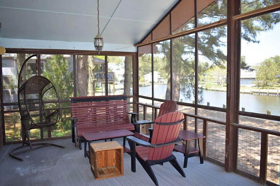 Screened in Porch