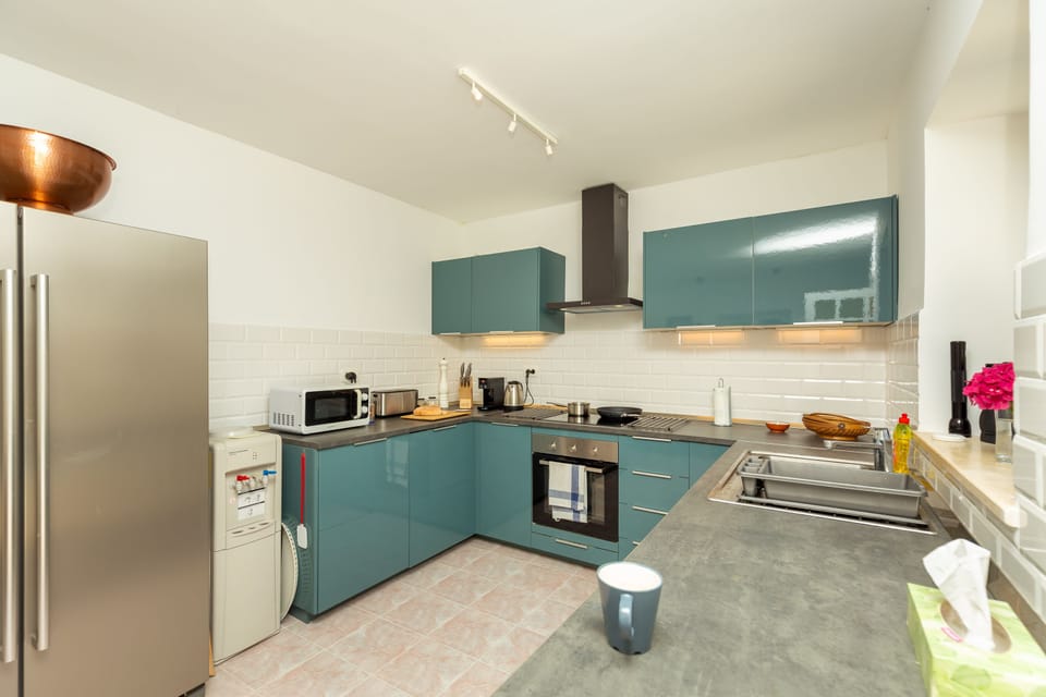 Traditional Villa | Private kitchen | Fridge, microwave, oven, stovetop