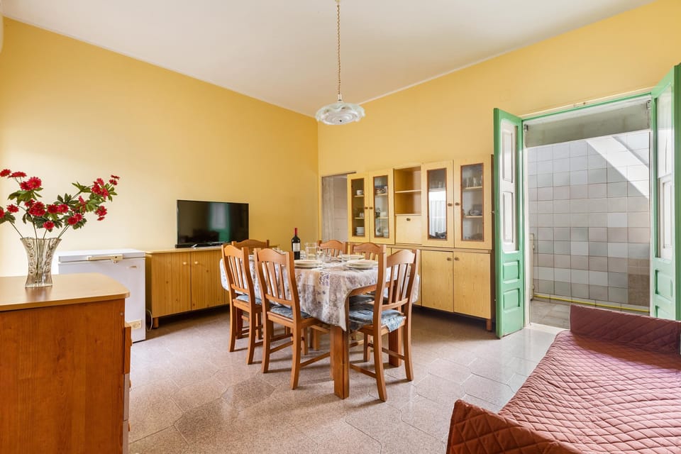 Villa | Private kitchen | Full-size fridge, microwave, oven, dishwasher