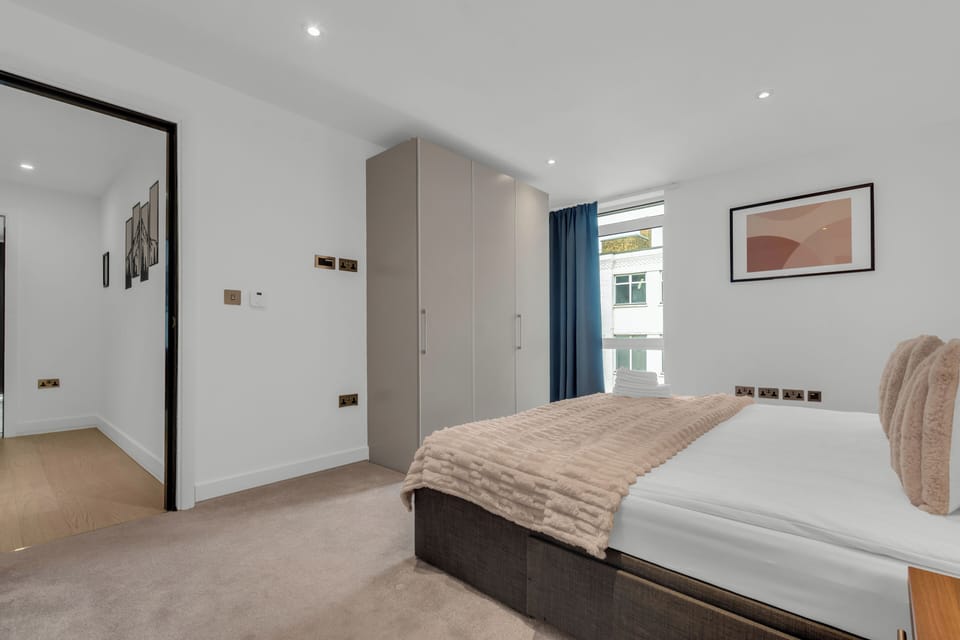 Deluxe Apartment, 2 Bedrooms, Non Smoking, Kitchenette | 2 bedrooms, free WiFi, bed sheets