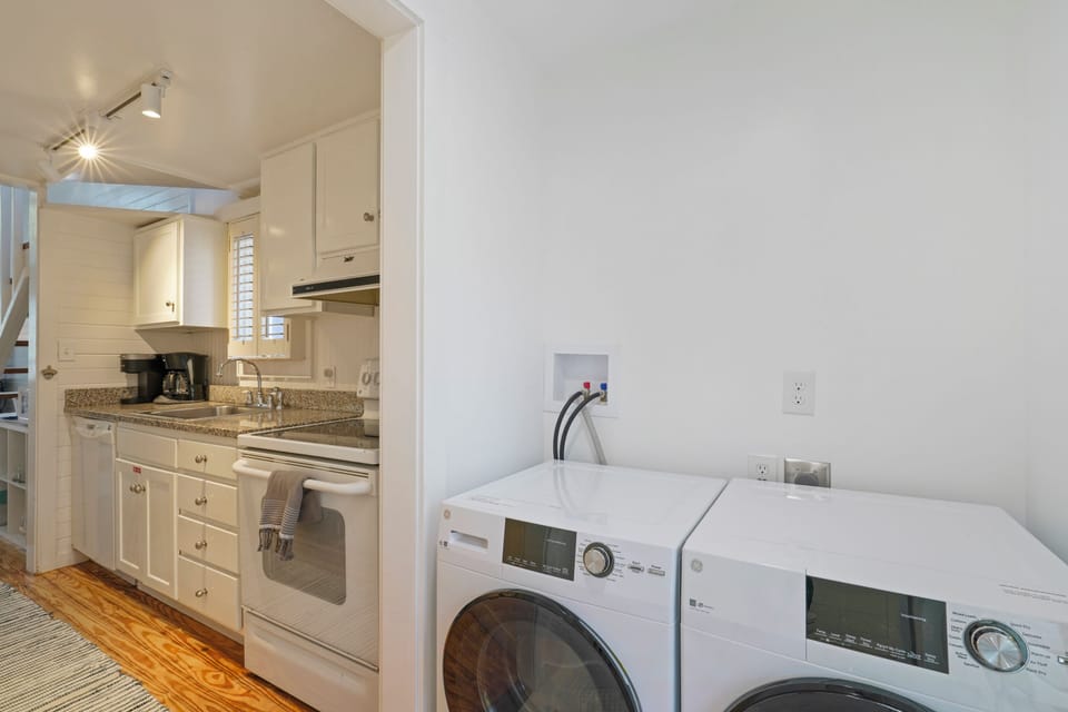 WASHER AND DRYER OFF OF KITCHEN