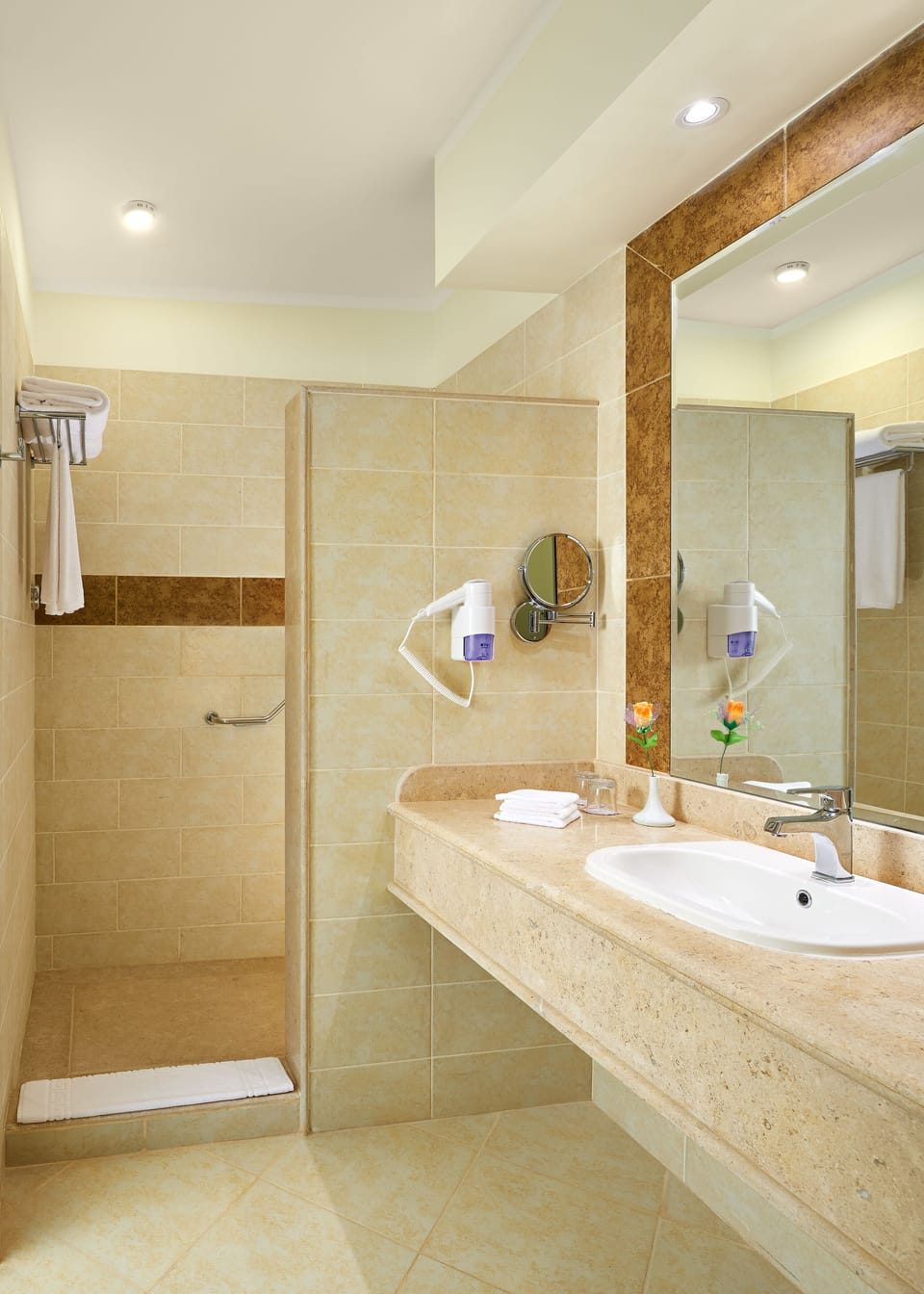 Shower, hair dryer, bathrobes, slippers