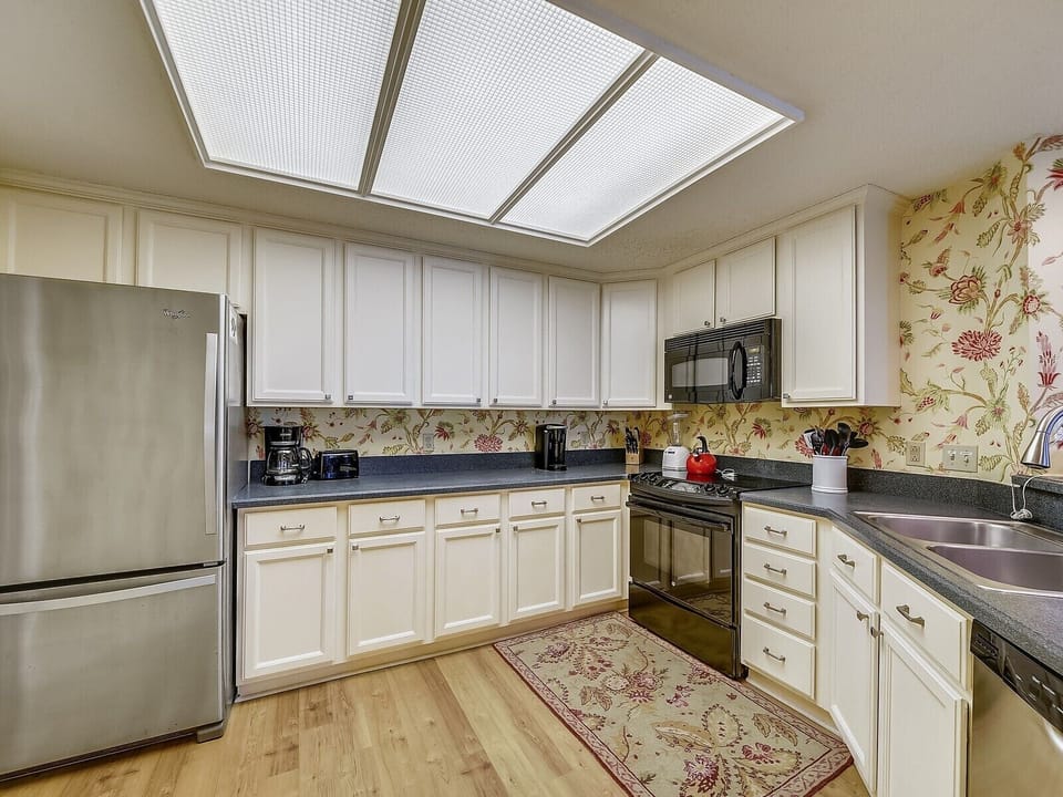 Kitchen at 506 Windsor Place