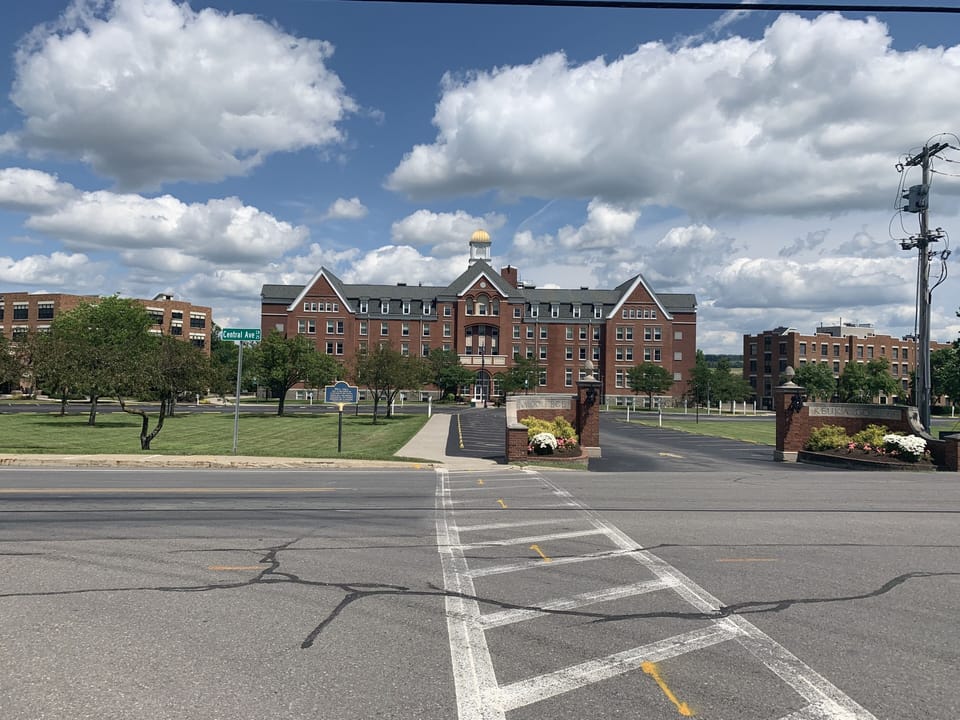 Keuka College - Walk to campus