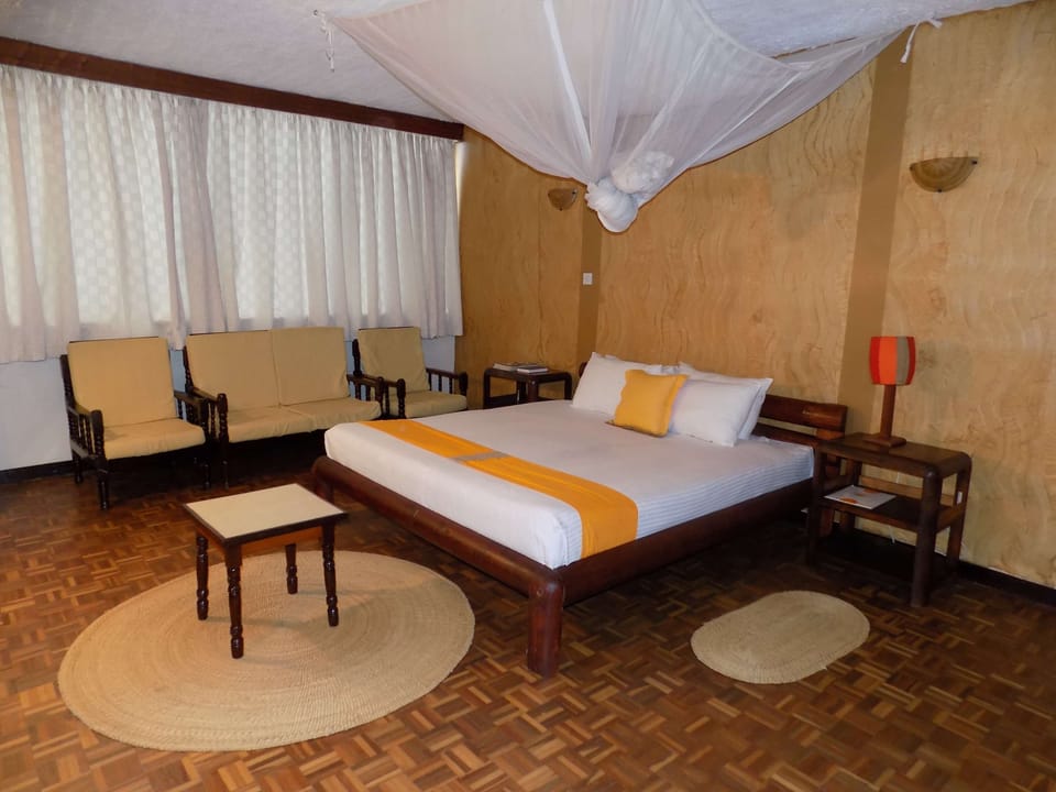 Desk, laptop workspace, blackout drapes, free WiFi
