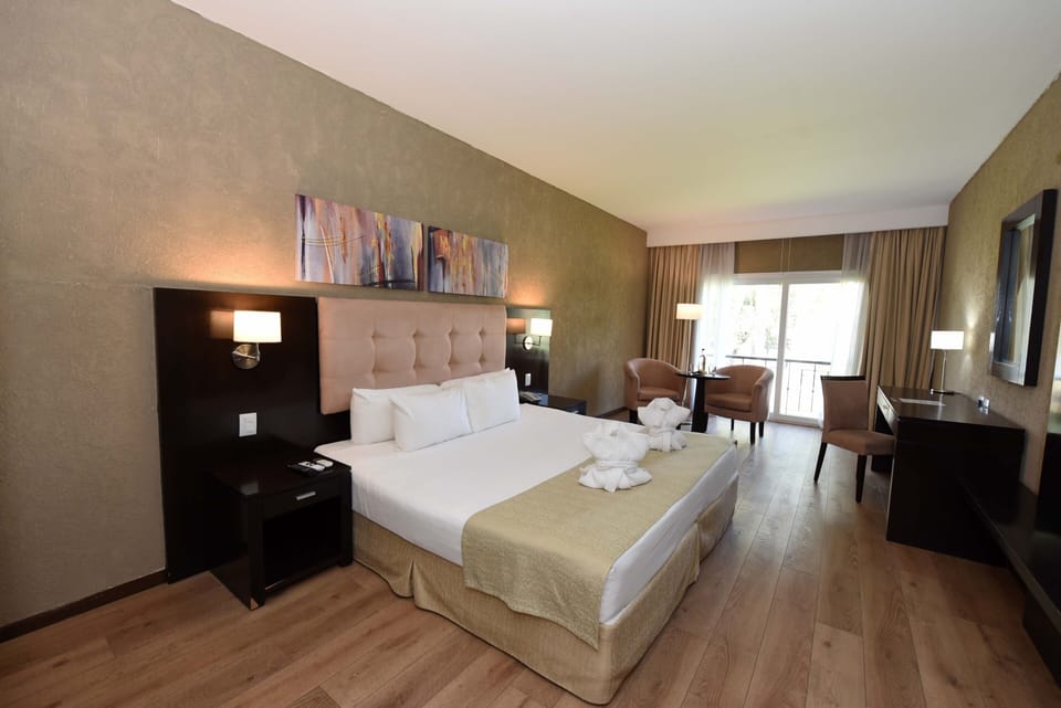 Junior Double Room | Premium bedding, pillowtop beds, minibar, in-room safe