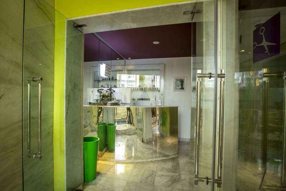 Steam room, Turkish bath, body treatments, body wraps, body scrubs