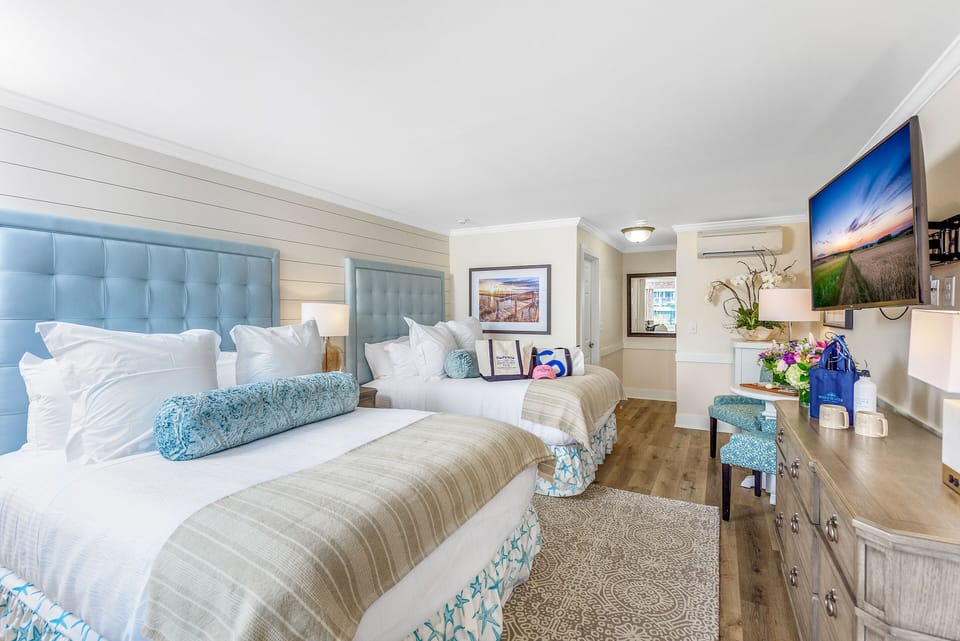 Premium Room, 2 Queen Beds, Patio, Garden View | Hypo-allergenic bedding, laptop workspace, iron/ironing board, free WiFi