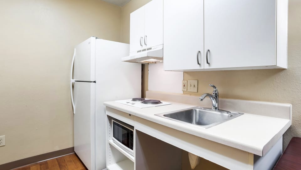 Standard Room, 1 Queen Bed, Accessible, Non Smoking (Kitchen) | Private kitchen | Full-size fridge, microwave, stovetop, coffee/tea maker