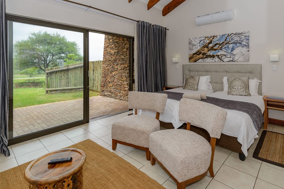 Three Bedroom Luxury Chalet | Cribs (free), WiFi (free), bed sheets