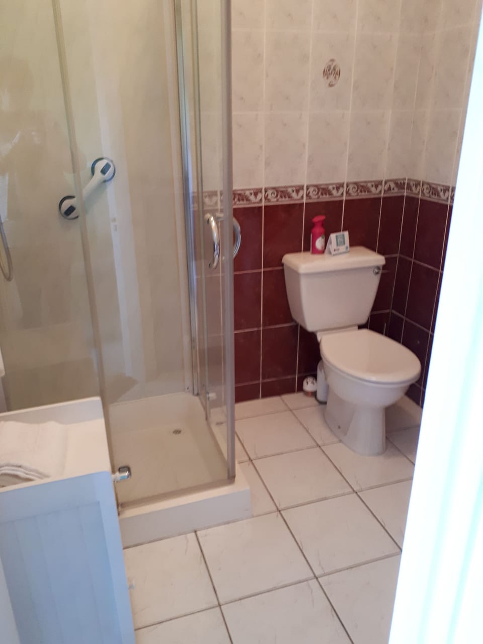 Double Single Ensuite | Bathroom shower