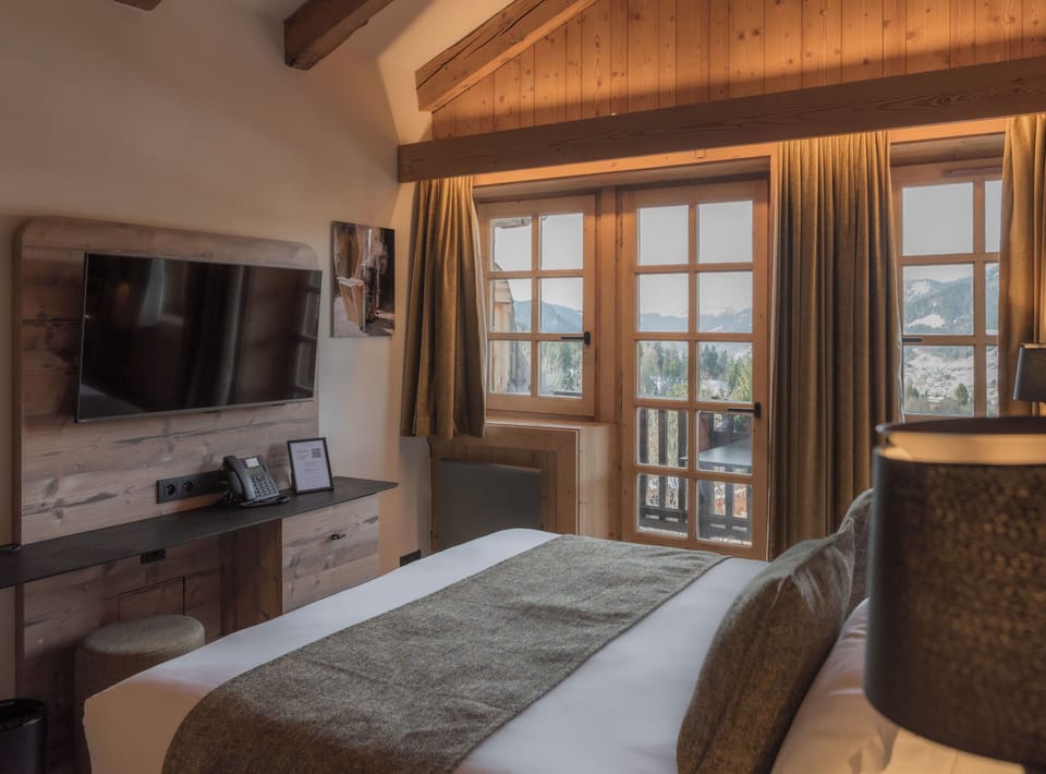 The Bees - n°27 | Hypo-allergenic bedding, in-room safe, blackout drapes, free WiFi