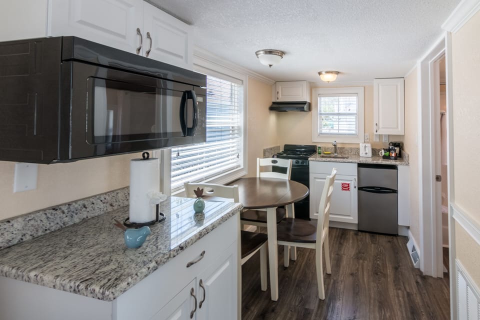 Standard Loft Cottage (Pets Allowed,  Linens Include) | Private kitchen | Coffee/tea maker, fridge, microwave, oven