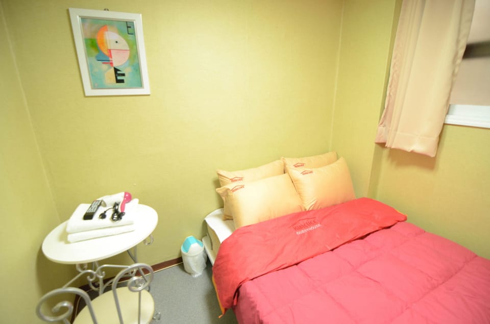 Double Room | Hypo-allergenic bedding, down comforters, in-room safe, blackout drapes