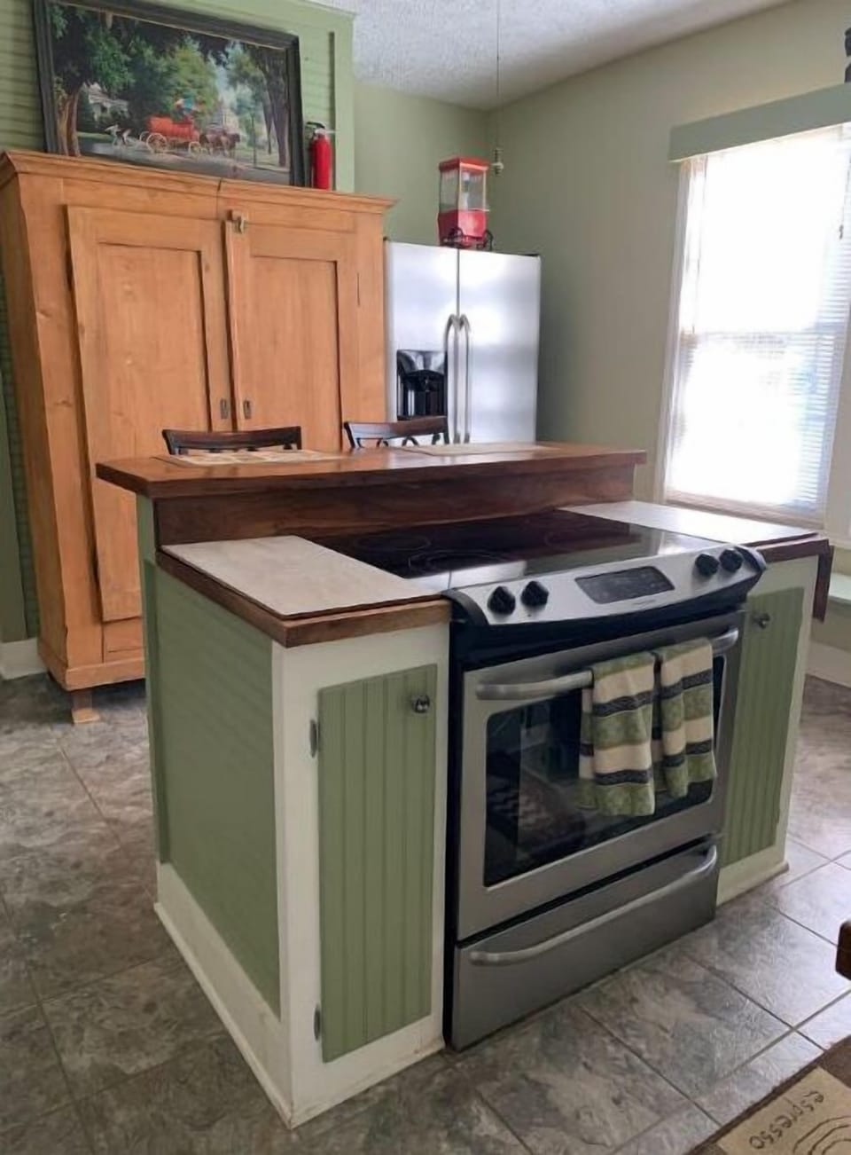 Stove/Oven/refrigerator 