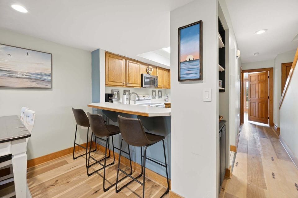 Breakfast bar.