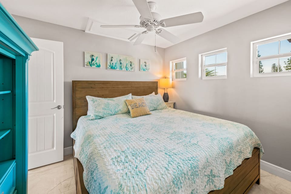 Fourth Bedroom, King