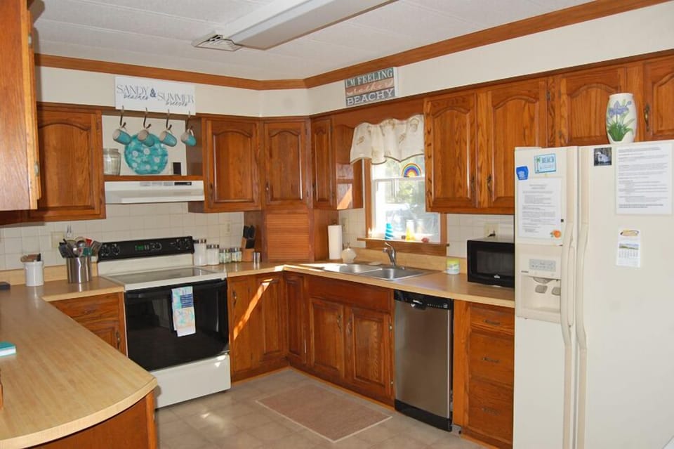 Fully equipped kitchen