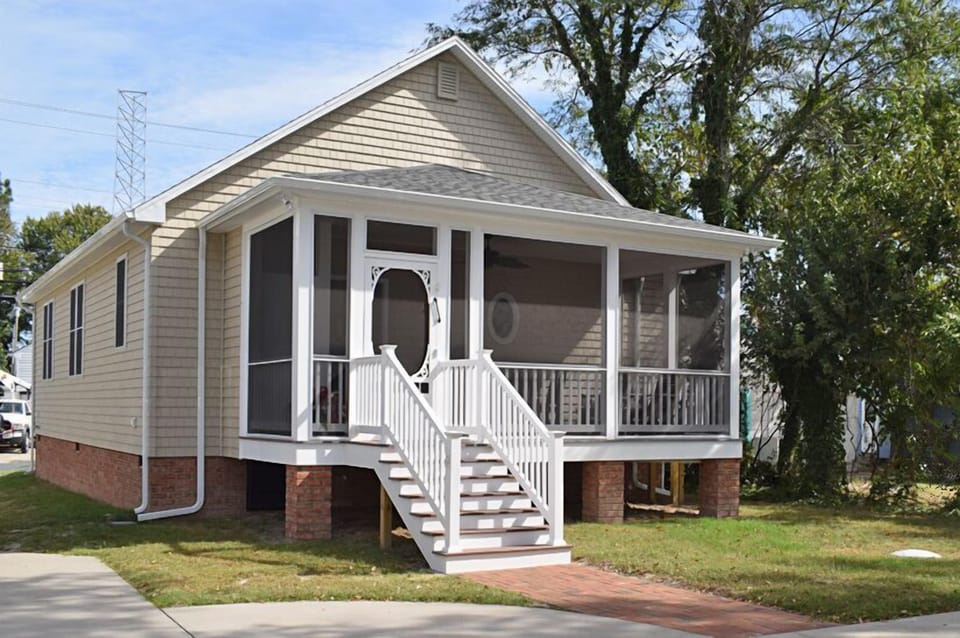 Screened in Porch