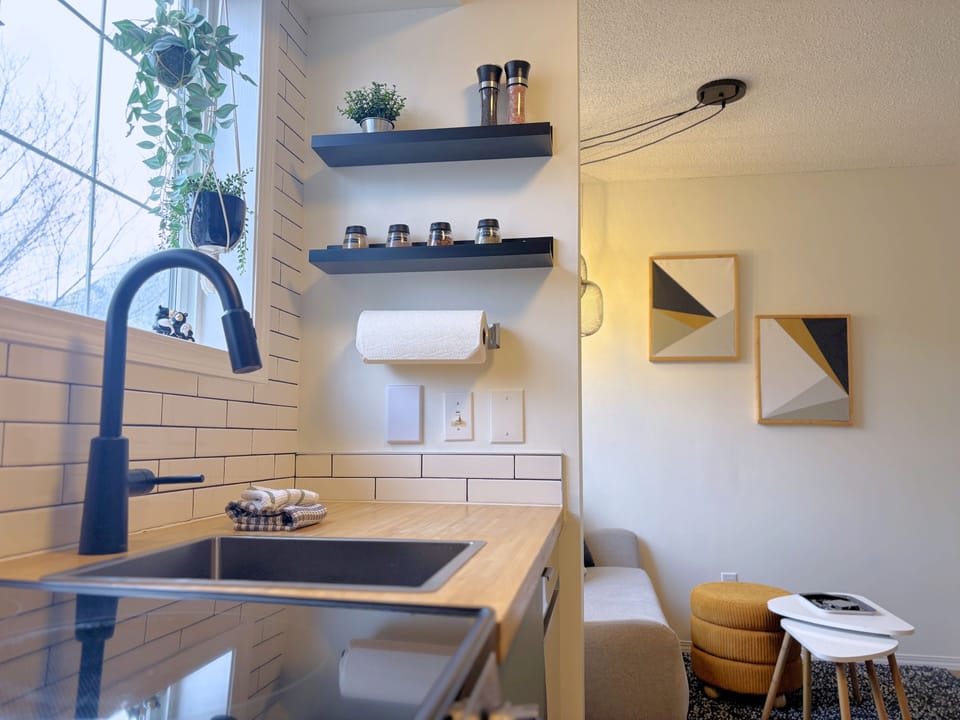 Open concept kitchen/living room