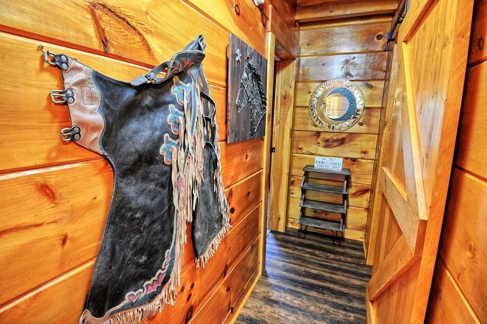 Decorations in Hallway on Main Floor