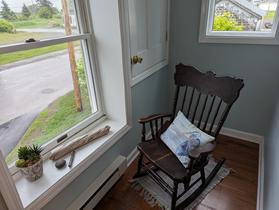 Another reading nook with a great view of the park and the Narrows beyond 
