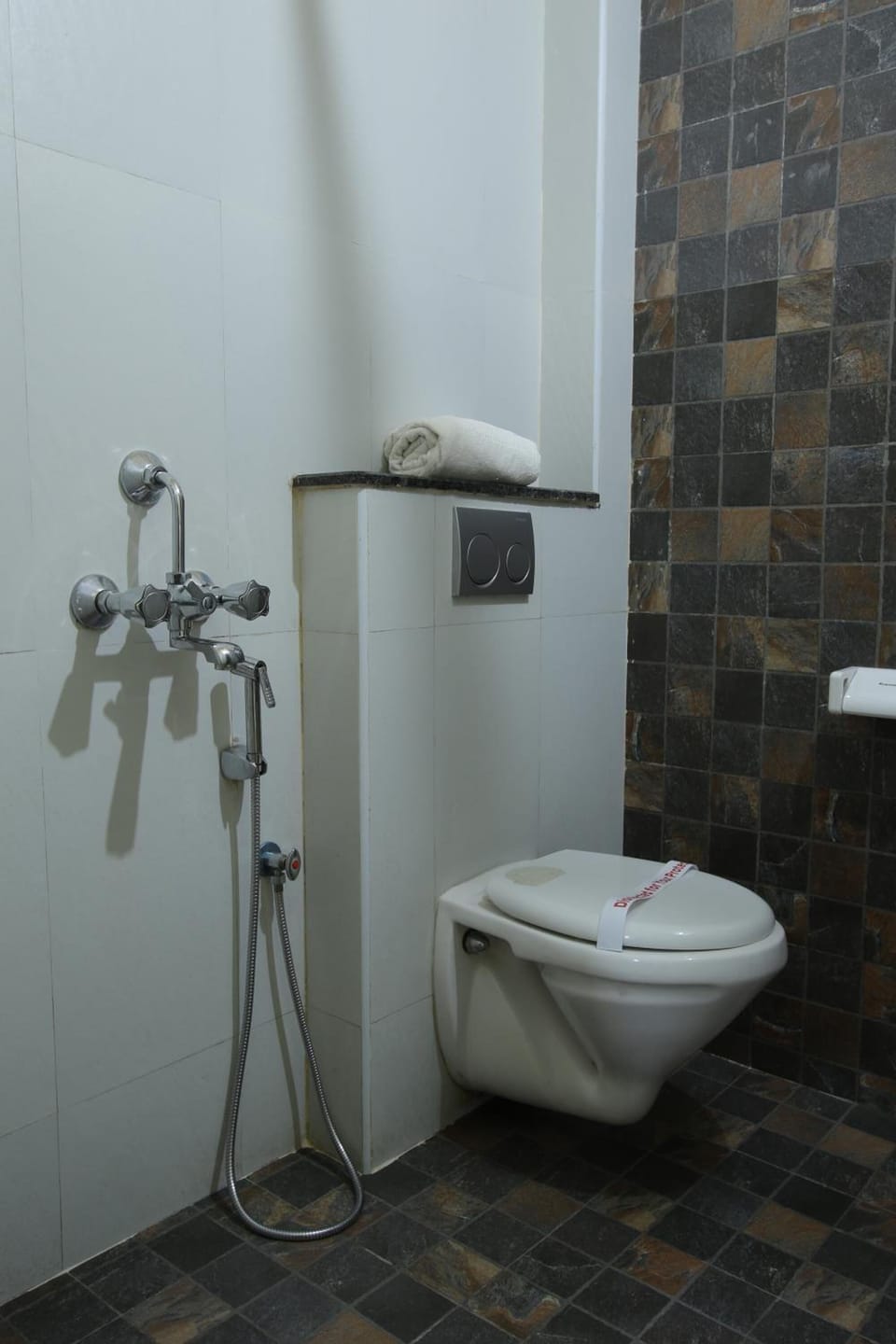 Shower, towels