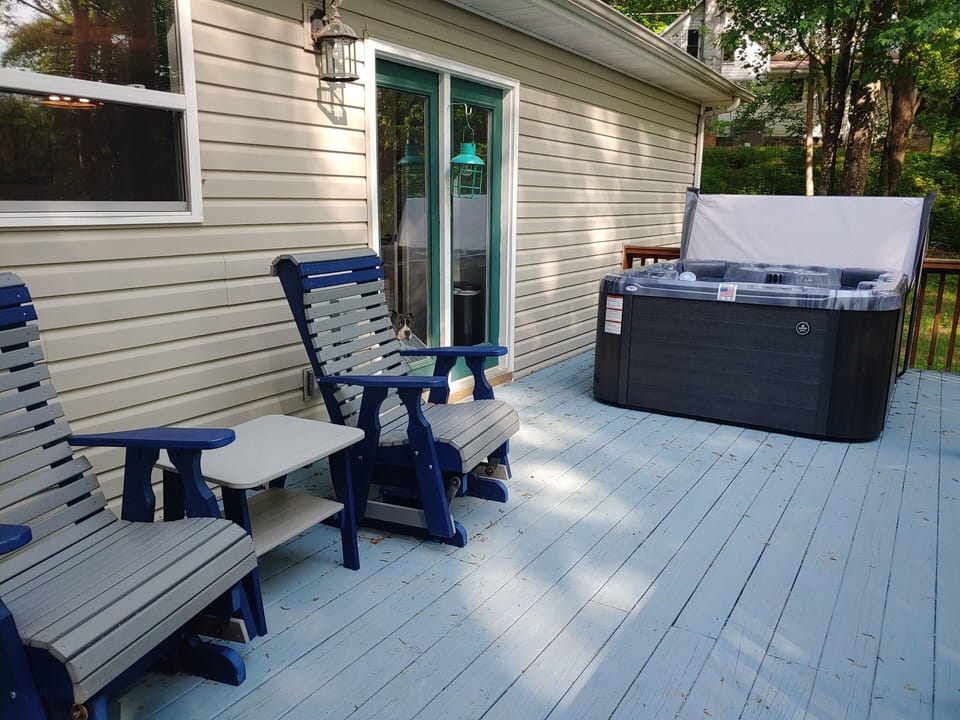 Back Deck with Hot Tub