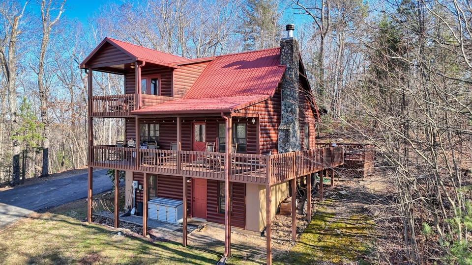 Highly recommend this home for its scenery and tranquility. Thank you!-Yessenia