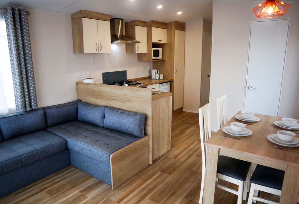 Deluxe Mobile Home | Private kitchen