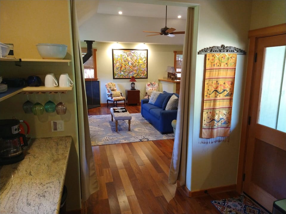 Photo taken from kitchen area into the living area.