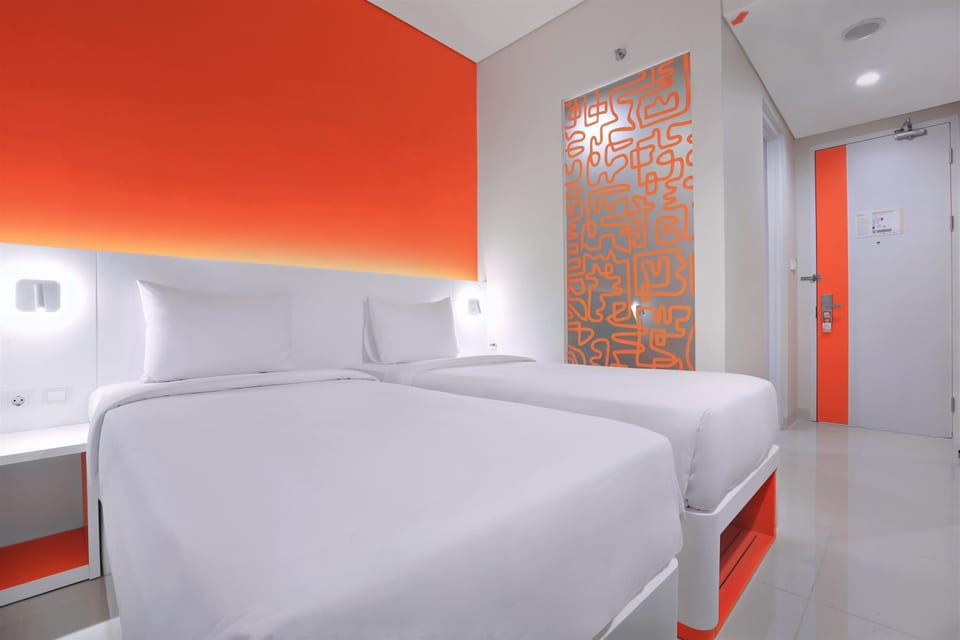 In-room safe, iron/ironing board, free WiFi, bed sheets