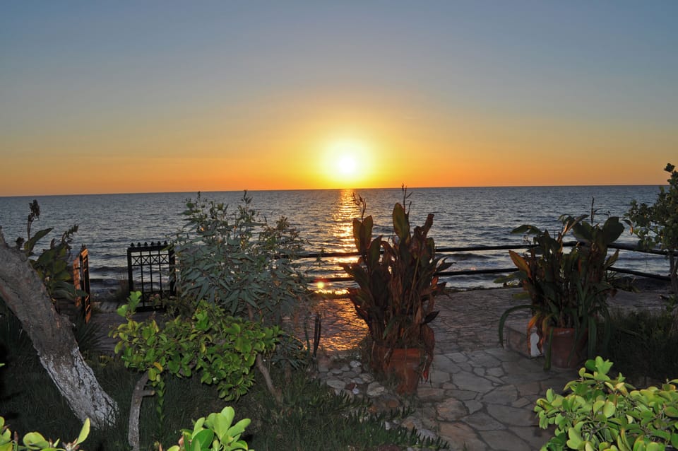 House, 1 Bedroom, Smoking, Patio | Beach