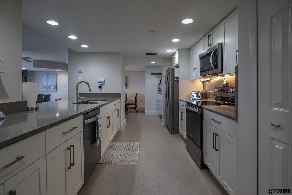Brand new EVERYTHING in this beautiful Kitchen